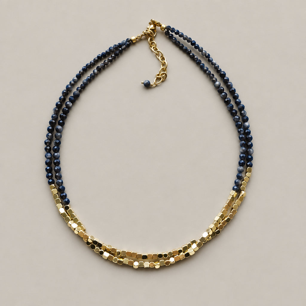 OBSIDIAN VEIL necklace